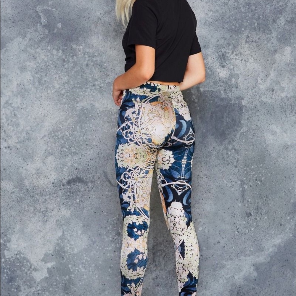 Blackmilk Mucha Black Leggings